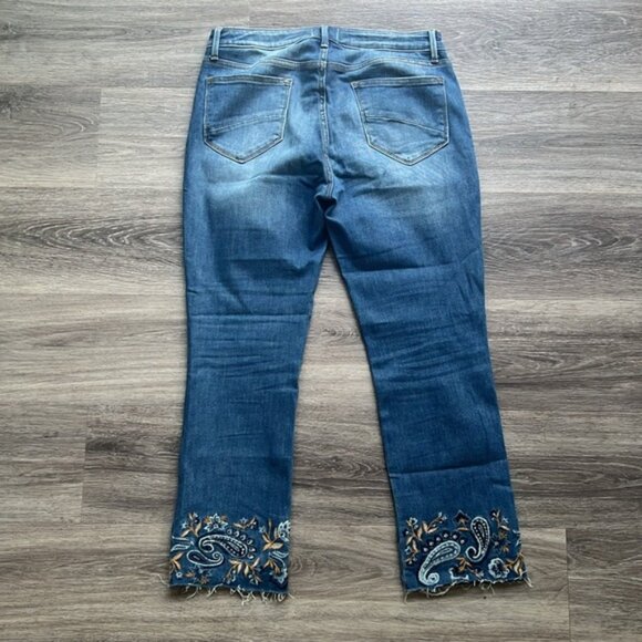 DRIFTWOOD Blue Jeans COLETTE Embroidered Paisley CROP Raw Hem 29 Excellent - Picture 2 of 5